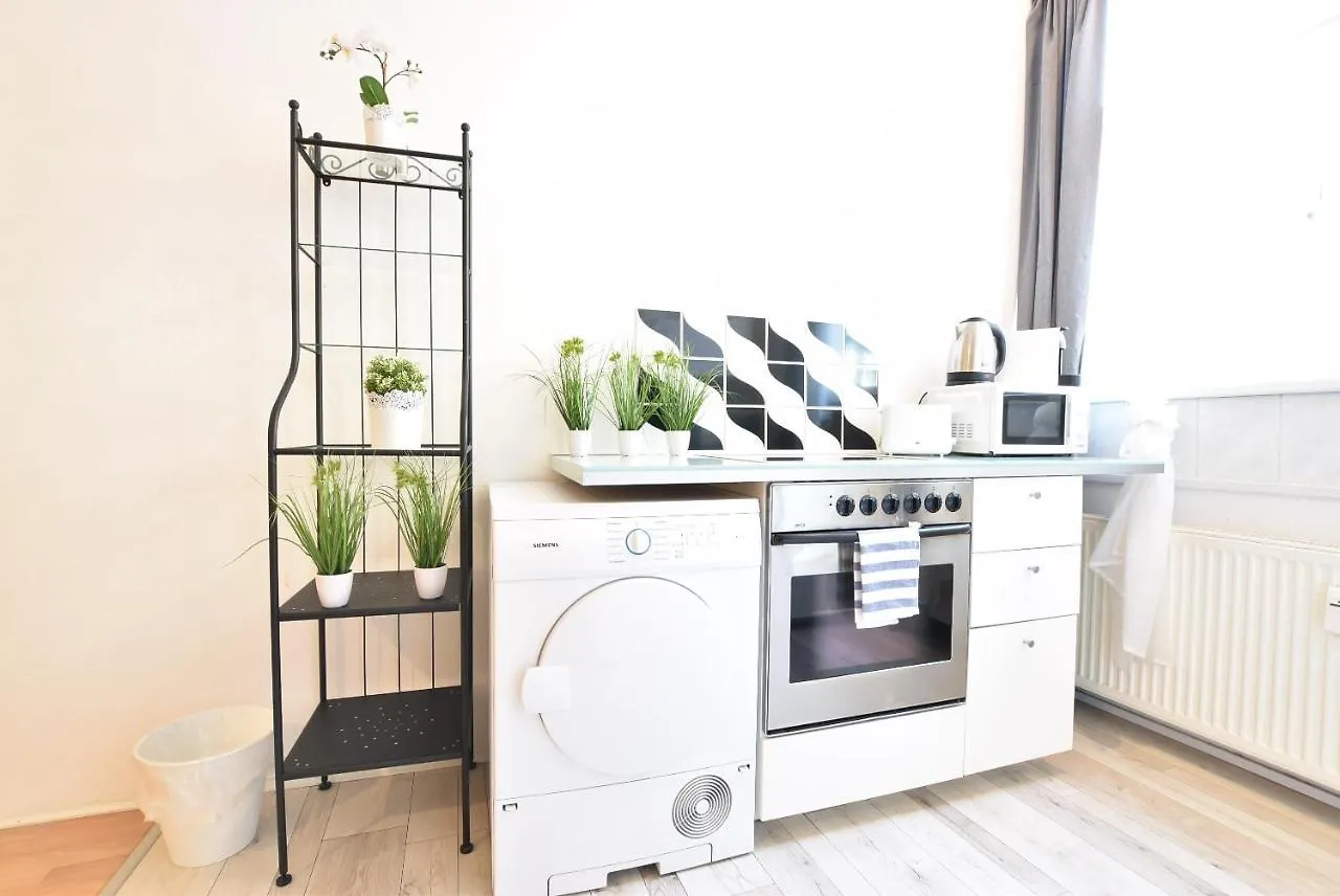 Big Place In City Center With Parking Innsbruck Apartment